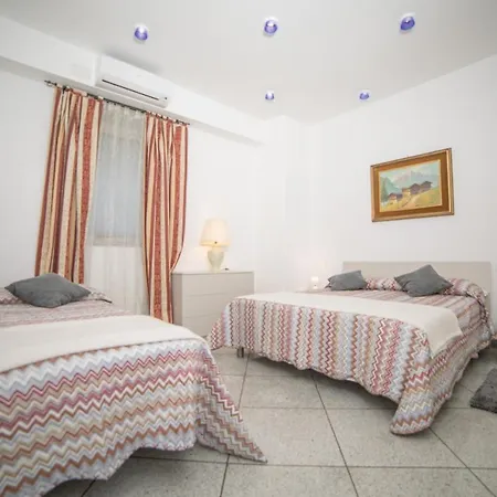 Apartman Soggiorno Mare E Monti Esclusivo *